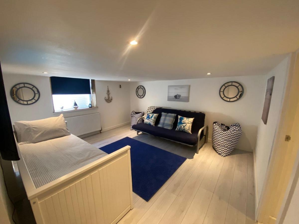St Margaret'S Ground Floor And Lower Deck Apartment Ryde  Eksteriør bilde